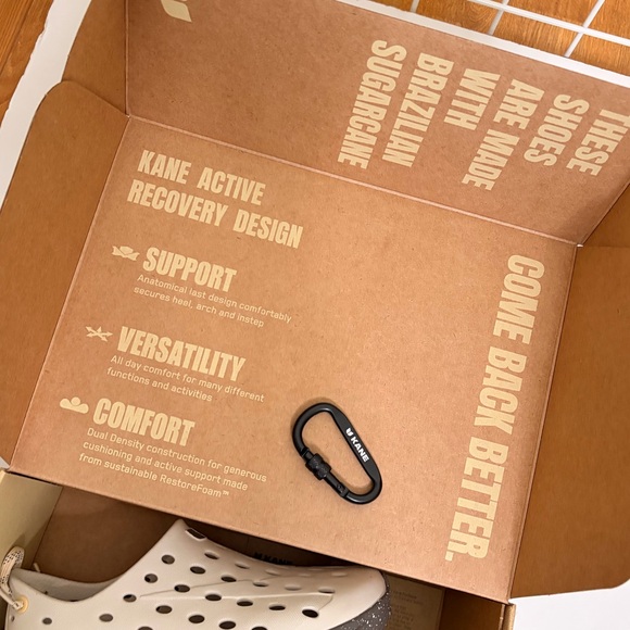 NWT - KANE FOOTWEAR - SIZE W7 or M5 (UNISEX) - Picture 5 of 14